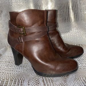 Rialto by White Mountain-Brown Heeled Ankle Boots 8.5